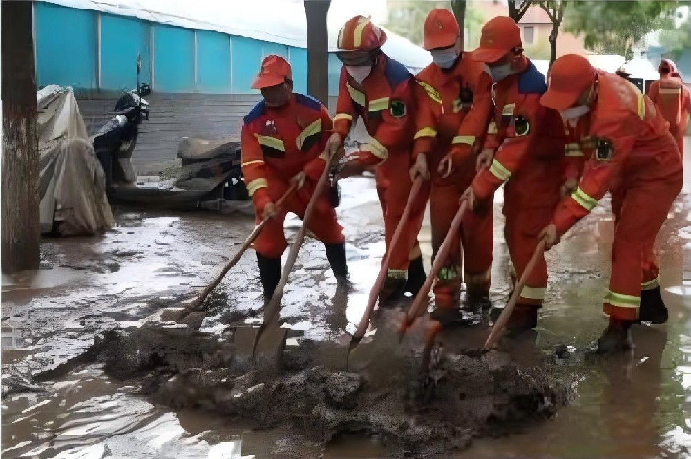 专业清淤公司工厂拆迁河道沉淀池水库排污市政管道清淤团队